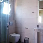 Chrissi-renovated 2026, Just 20m From The *