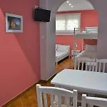 Apartment Chrissi-renovated 2026, Just 20m From The