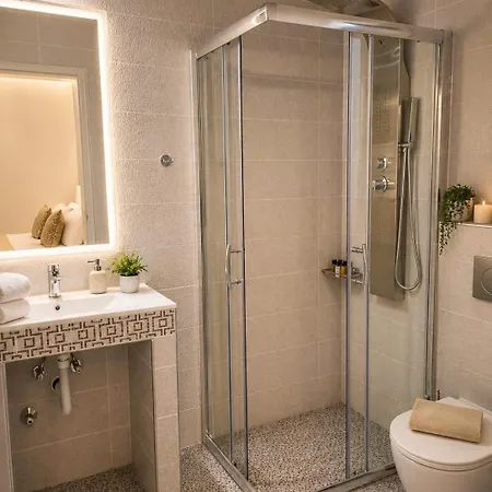 شقة Chrissi-renovated 2026, Just 20m From The