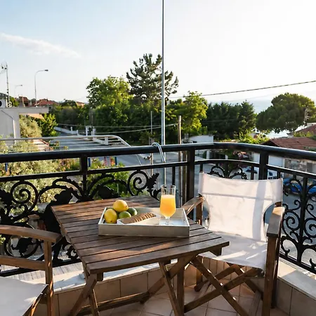 Chrissi-renovated 2026, Just 20m From The شقة