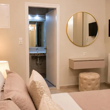Апартамент Chrissi-renovated 2026, Just 20m From The *