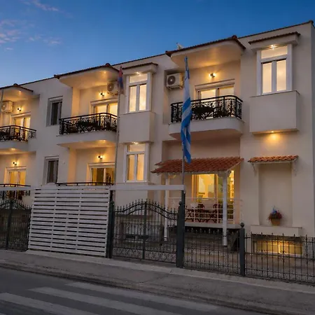 Chrissi-renovated 2026, Just 20m From The Апартамент