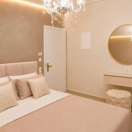 Апартамент Chrissi-renovated 2026, Just 20m From The *