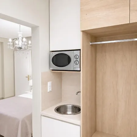 شقة Chrissi-renovated 2026, Just 20m From The