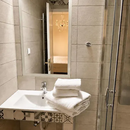 شقة Chrissi-renovated 2026, Just 20m From The *